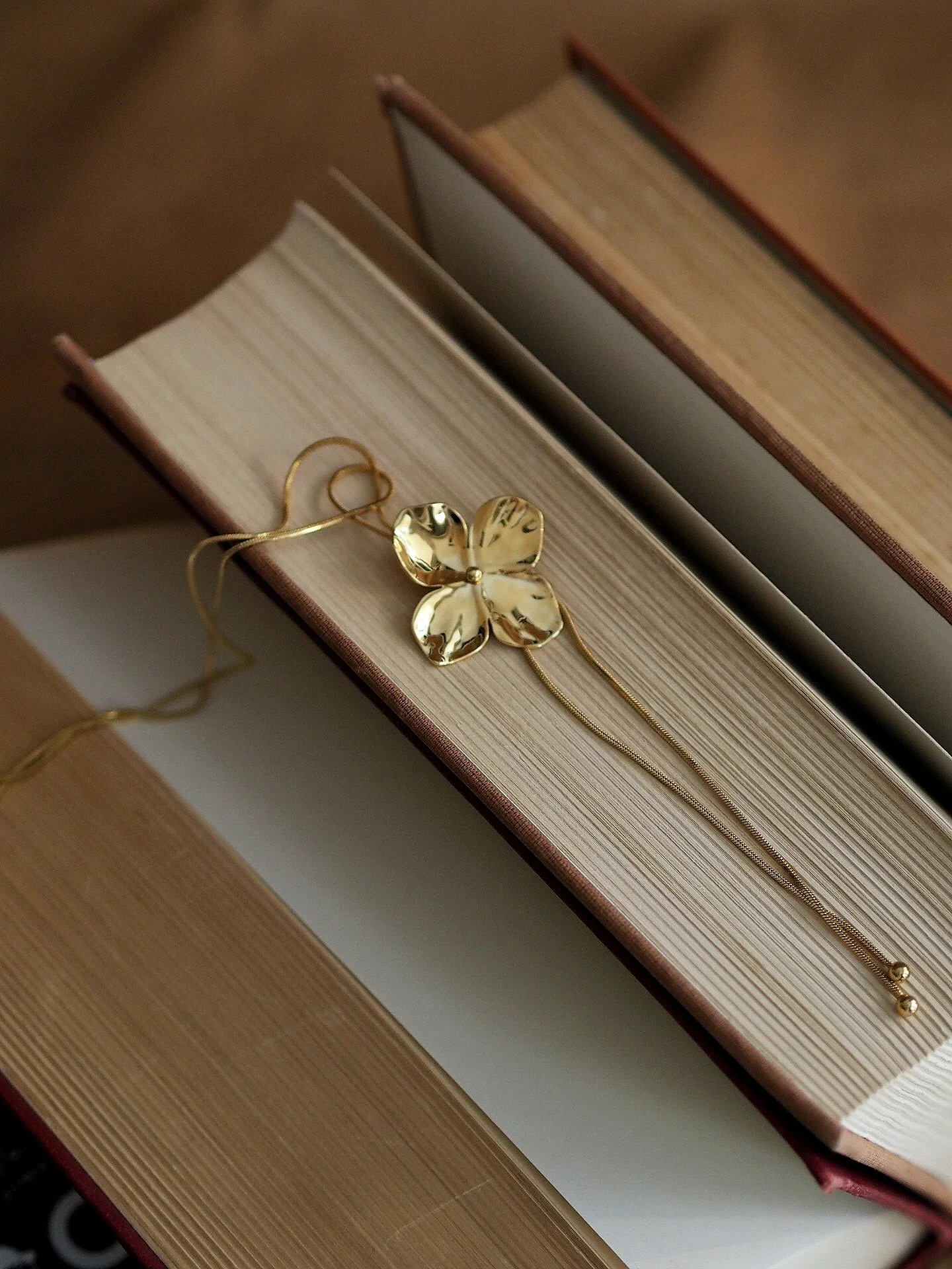 Adjustable Flower Necklace - Image 5