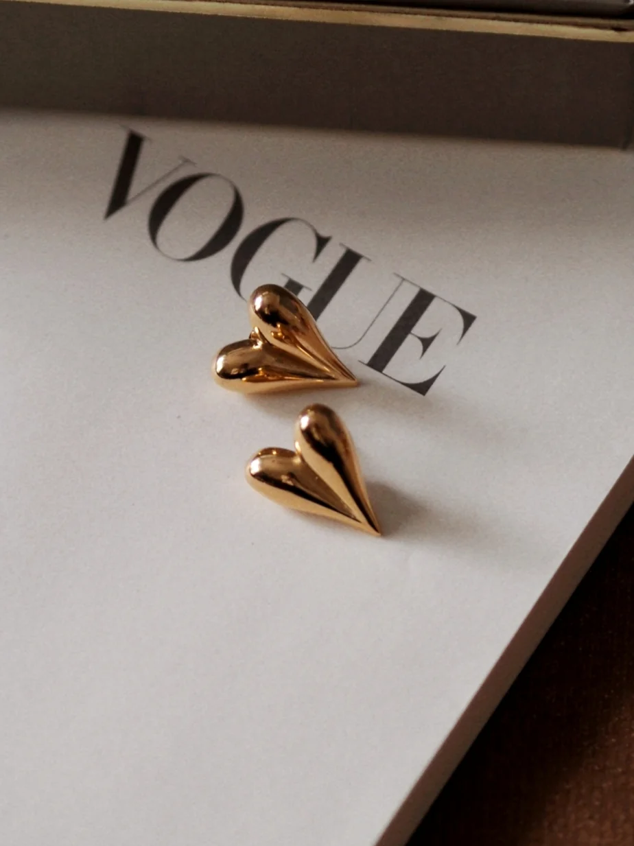 Amélie Heart Earrings