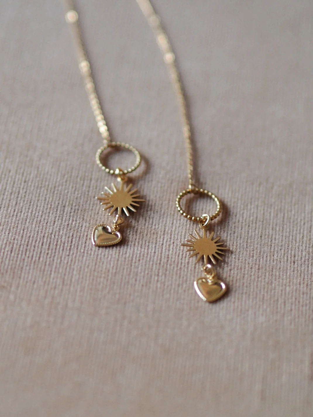 Andrea Atlas Signature Chain Earrings N°35 in Gold - Image 4