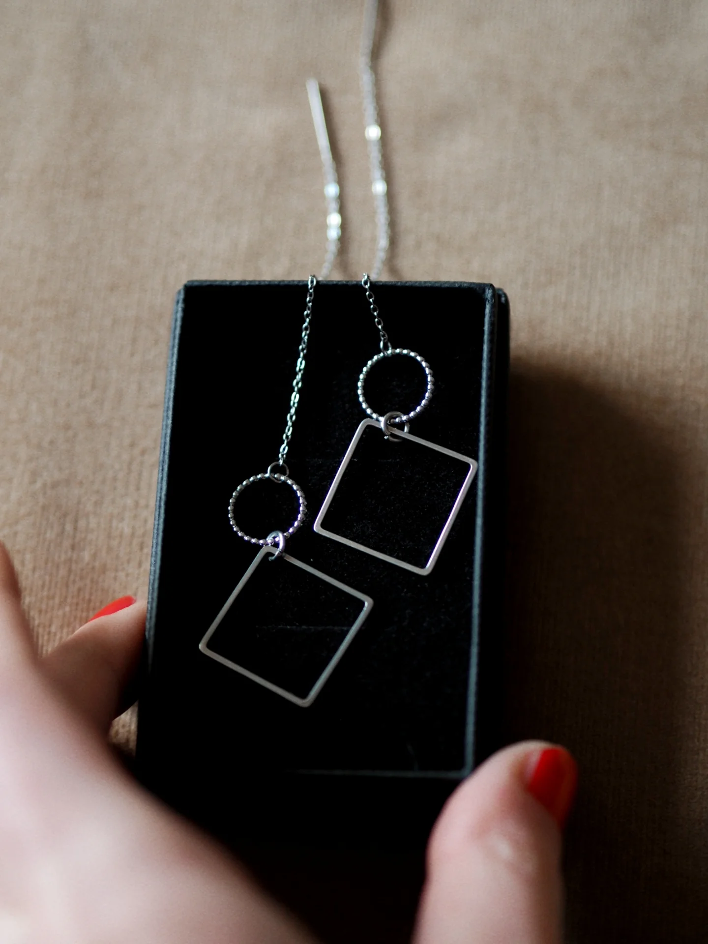 Andrea Atlas Signature Chain Earrings N°37 in Silver - Image 2
