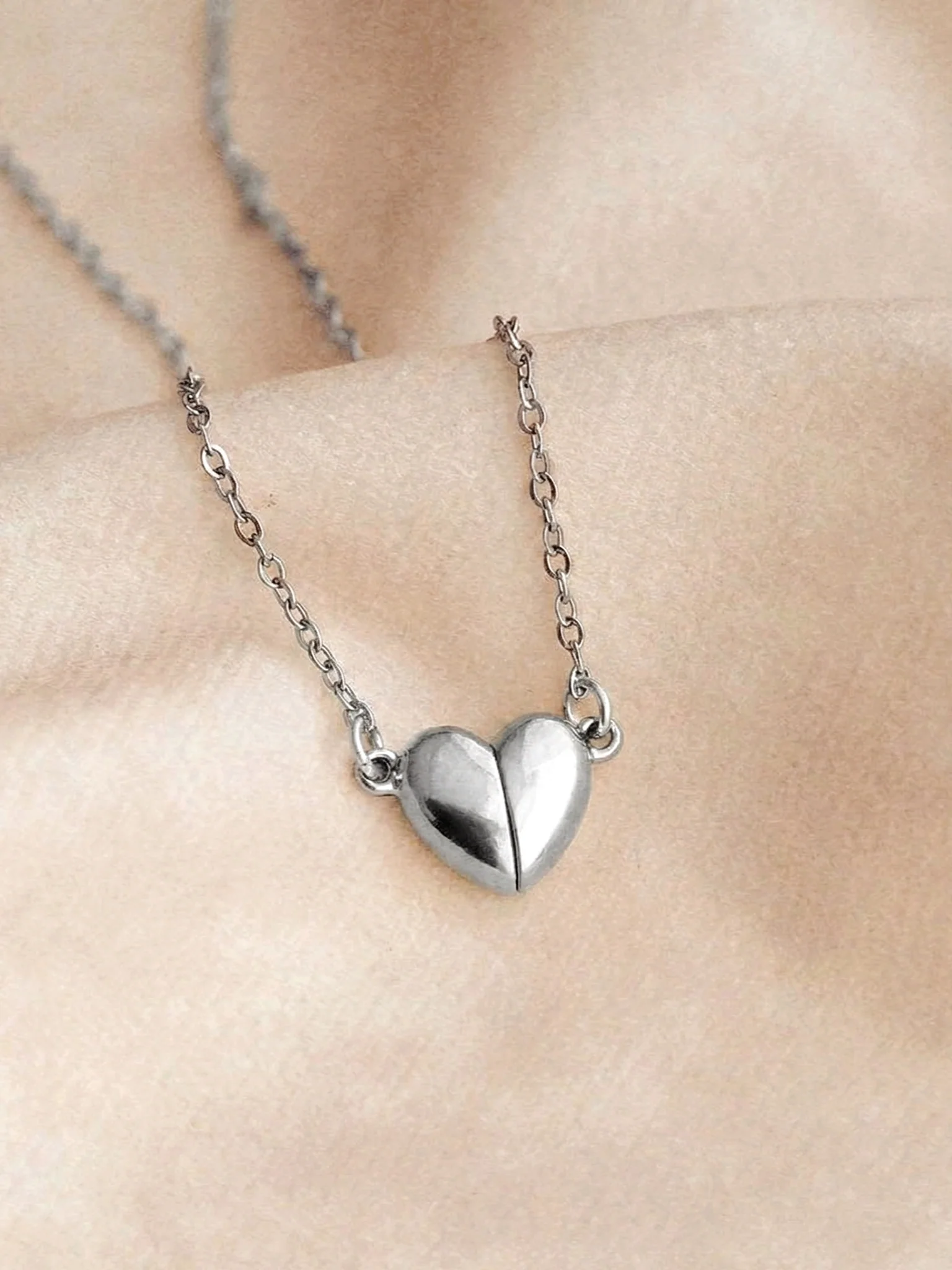 Atlas Magnetic Heart Necklace in Silver - Image 4