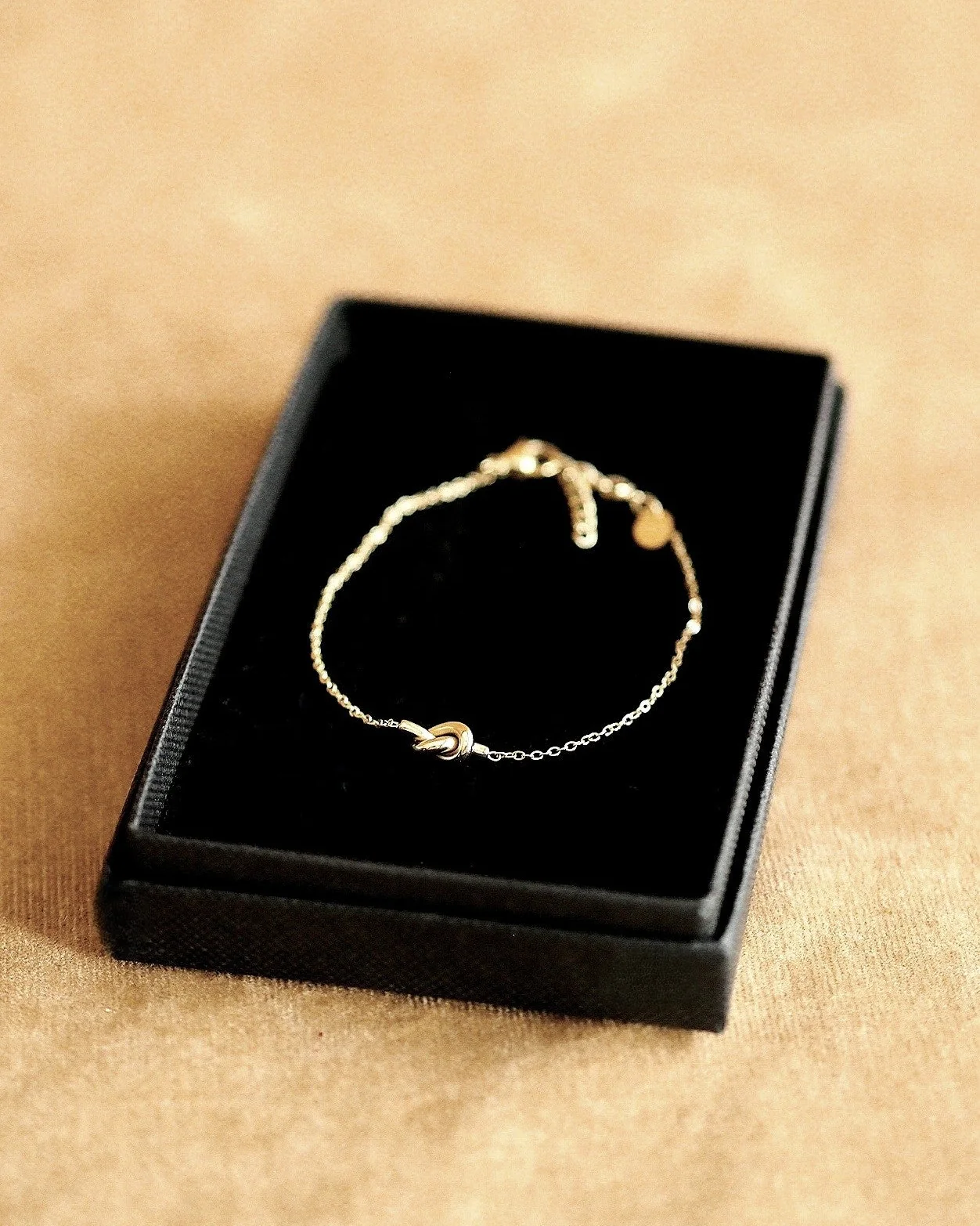 Eternal Knot Bracelet in Gold - Image 2