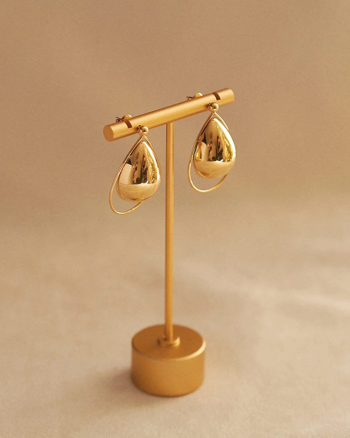 Elegant Teardrop Earrings - Image 3
