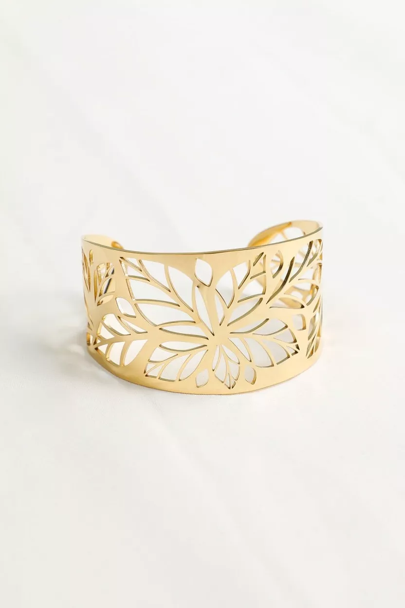 Edyta Floral Bangle in Gold