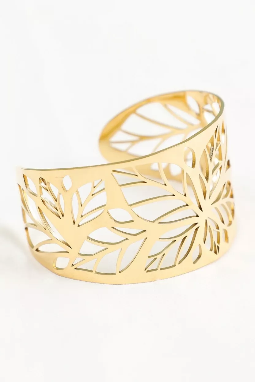 Edyta Floral Bangle in Gold - Image 2