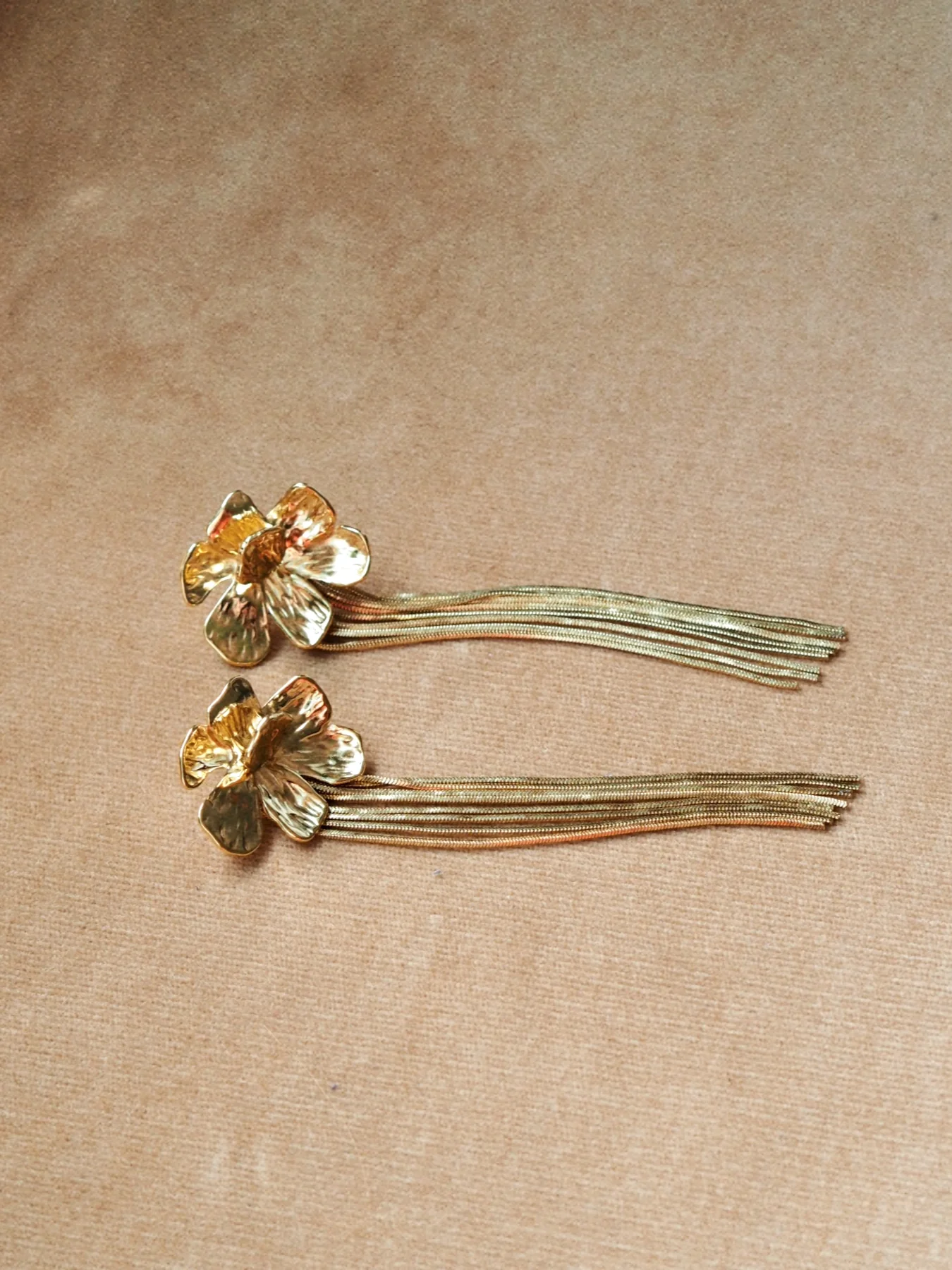 Francesca Floral Earrings - Image 5