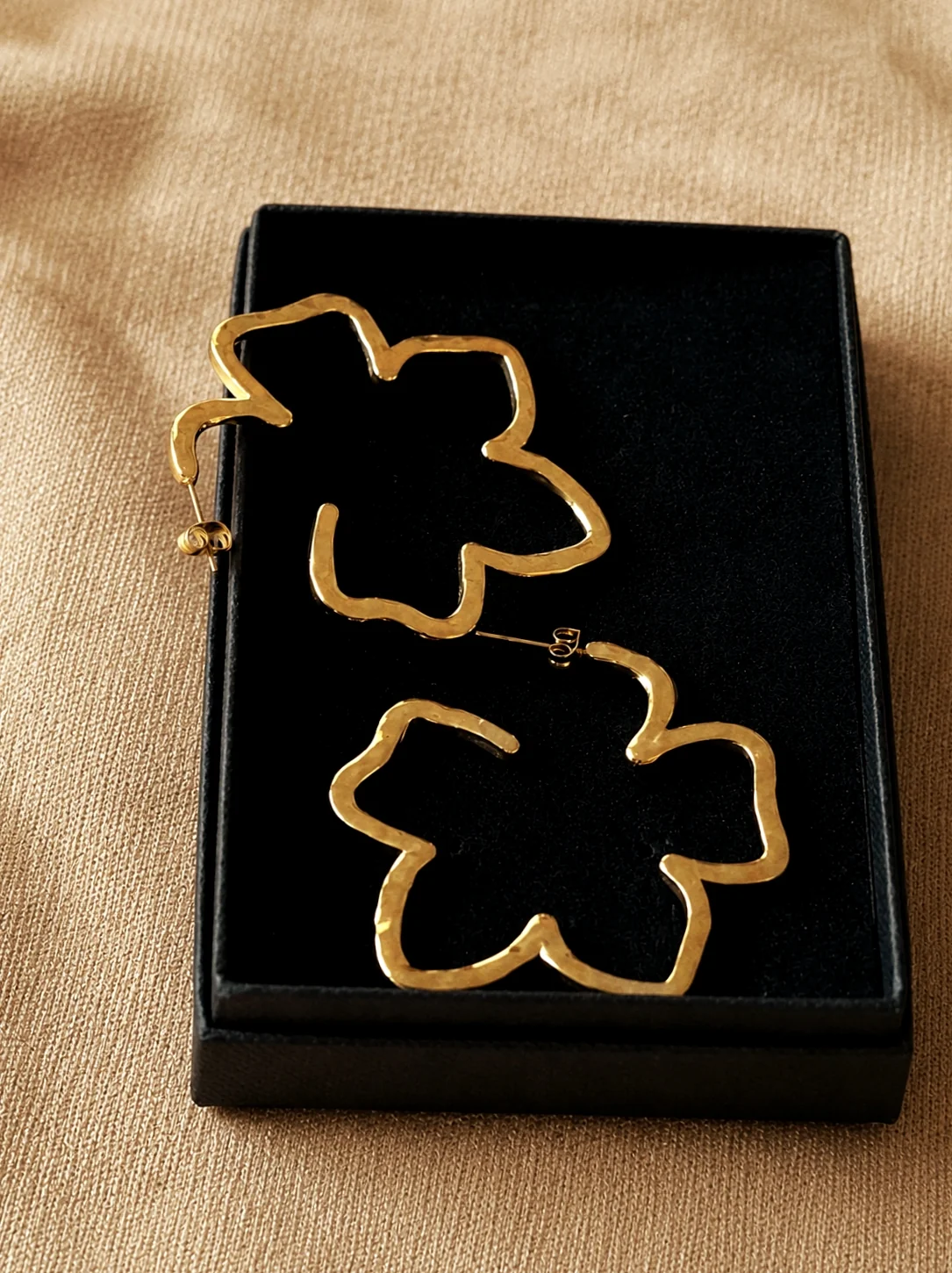 Justina Floral Earrings in Gold - Image 2