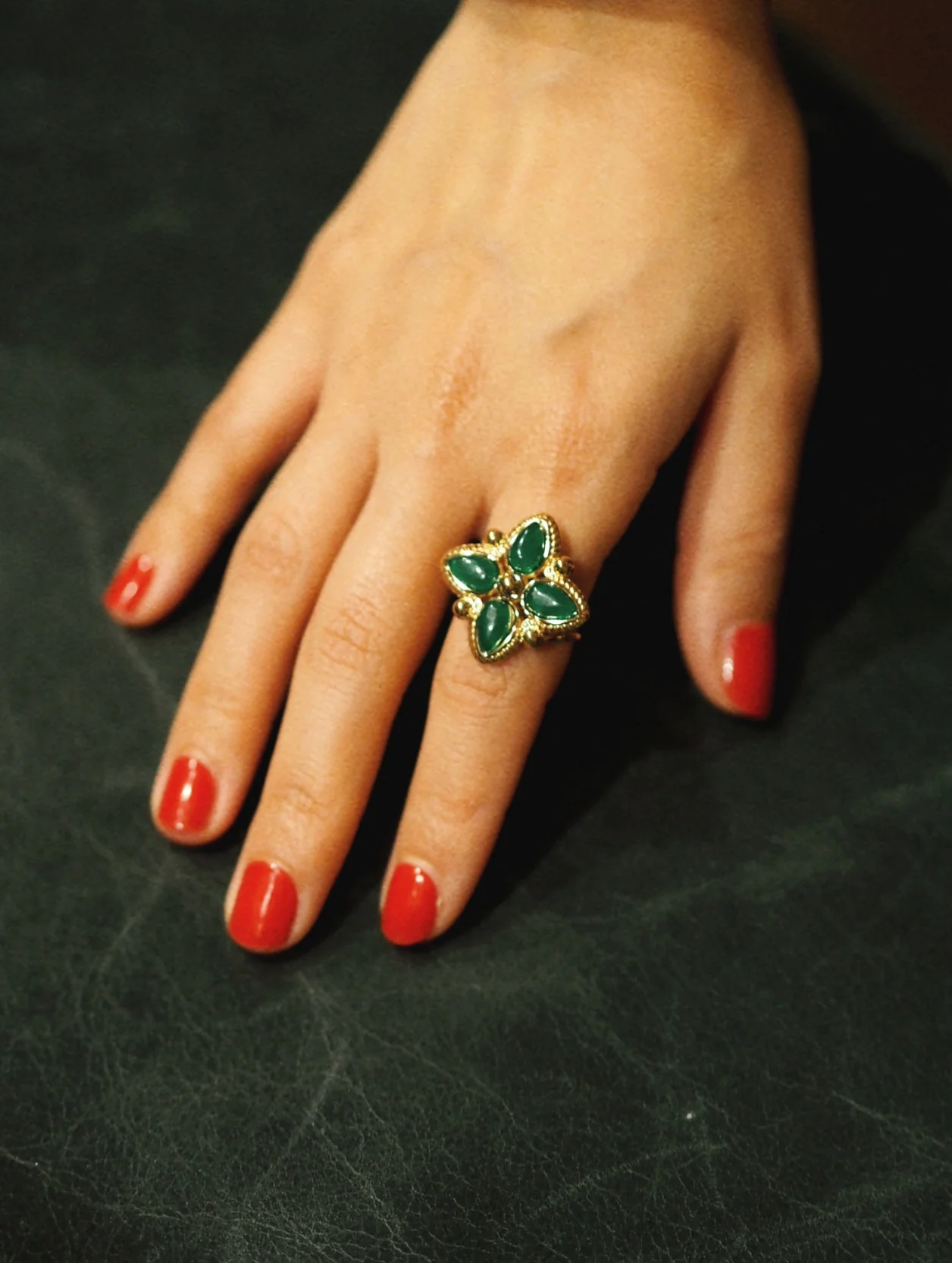 Large Green Gemstone Ring - Image 4