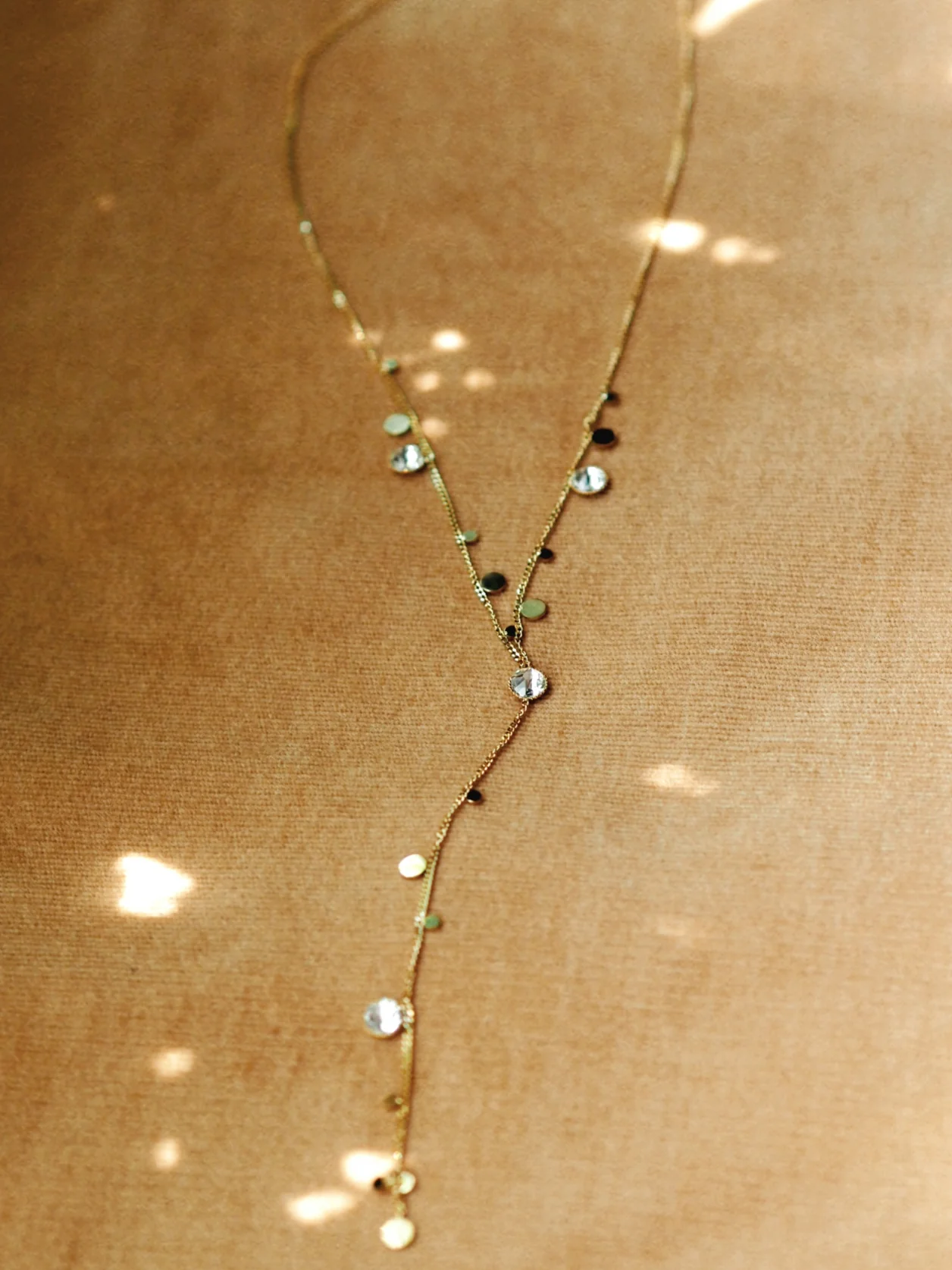 Lumira Necklace Swarovski Stones White - Image 2