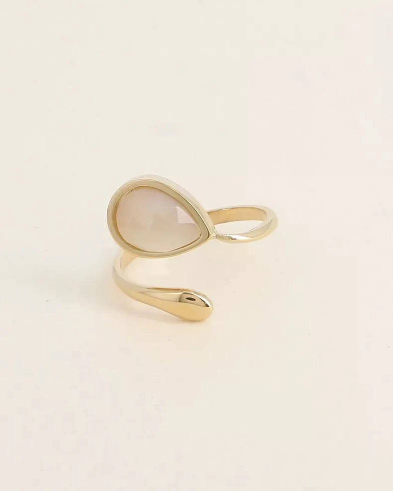 New Weronika white quartz Ring Gold - Image 2