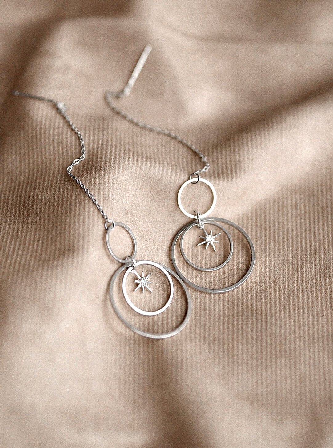 Orbit Earrings N°3 in Silver - Image 2