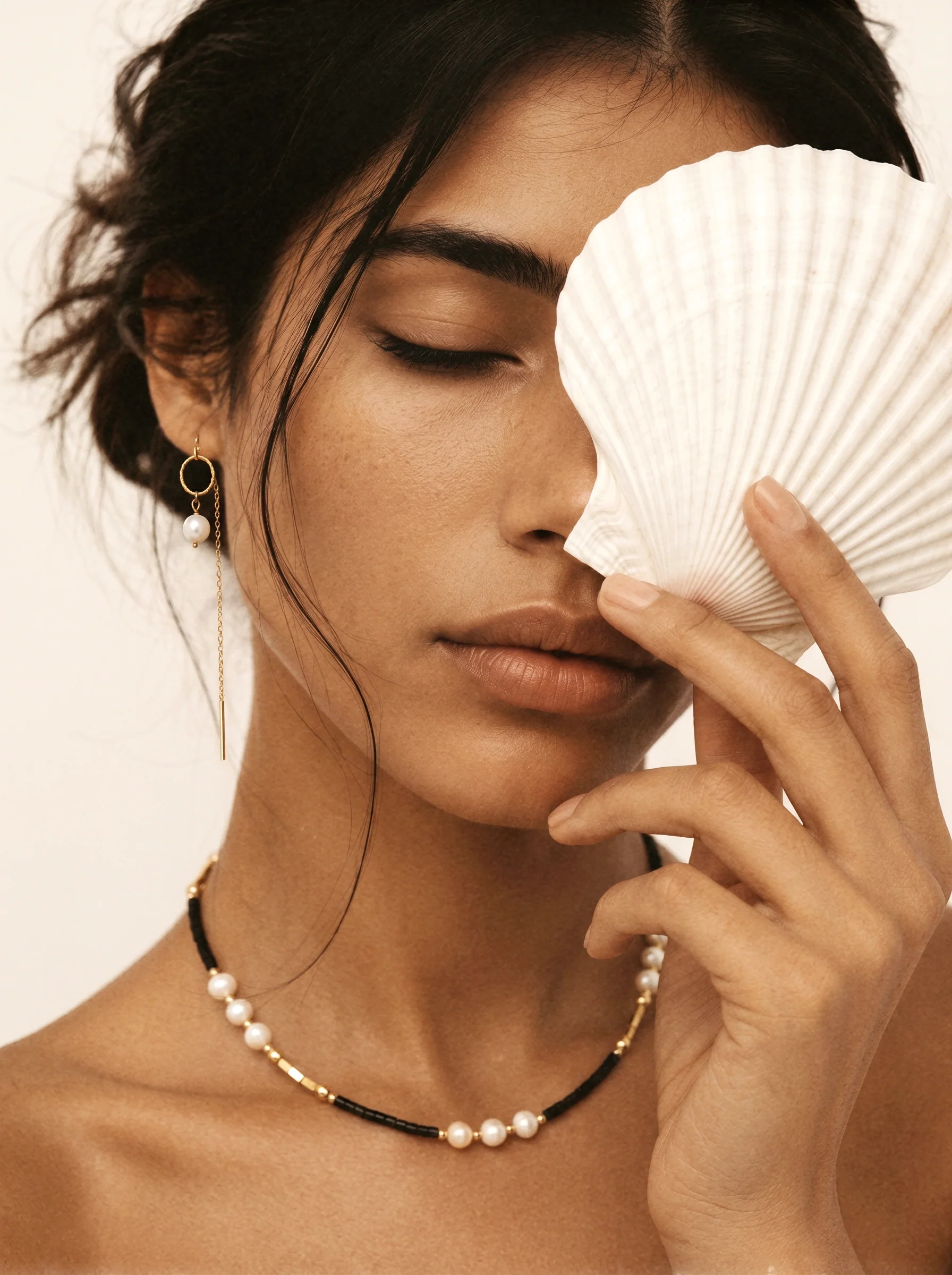 Pearl and Onyx Necklace - Image 3