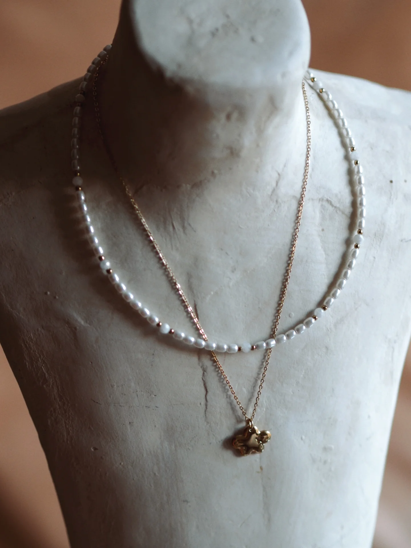 Pearl and White Gemstone Necklace - Image 3