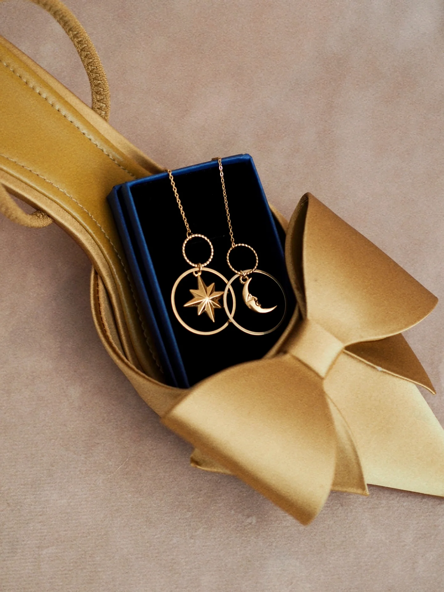Selene Chain Earrings in Gold / Sparkle Limited Collection