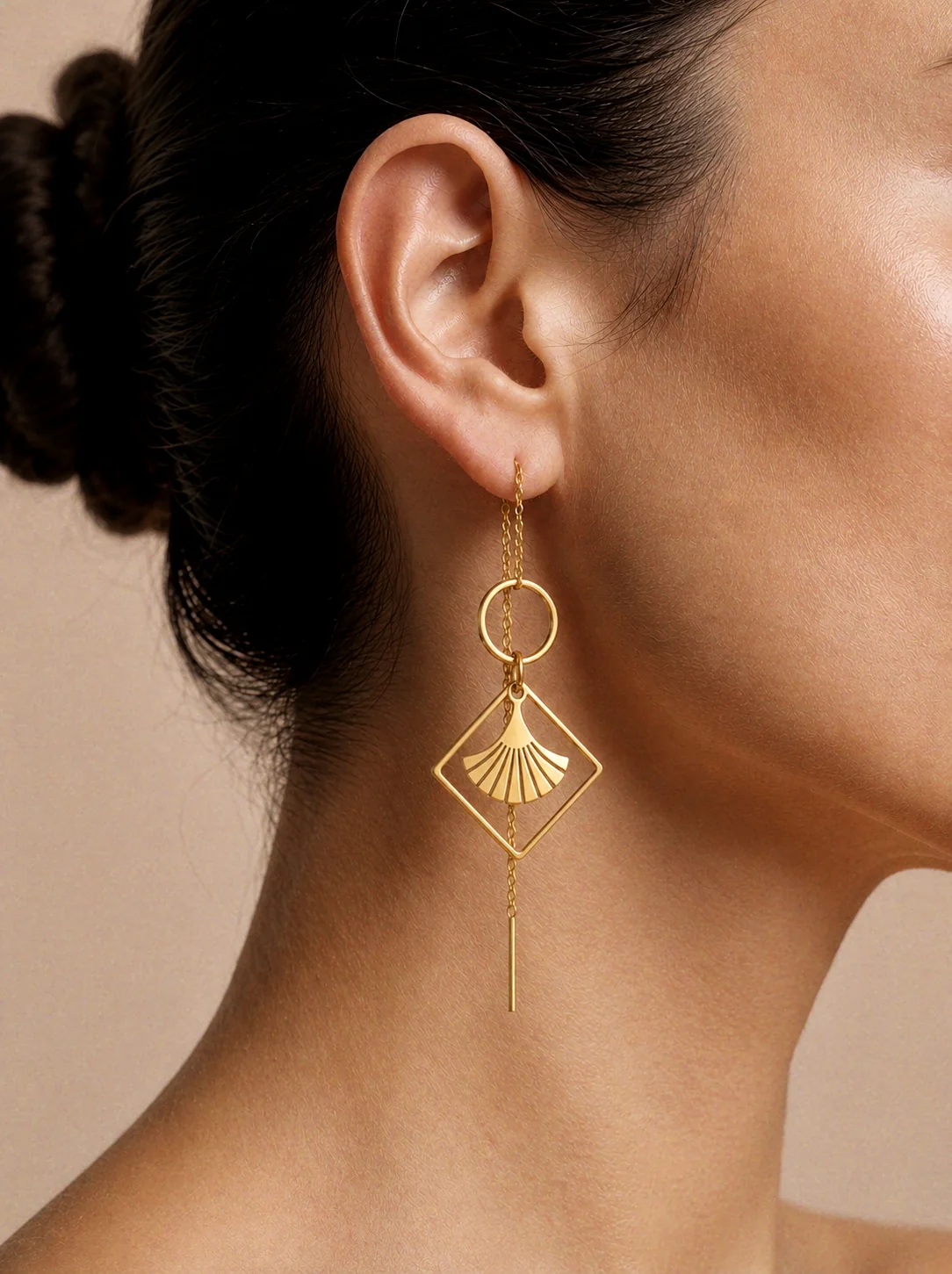 Signature Chain Earrings / Golden Era Limited Edition in Gold - Image 2