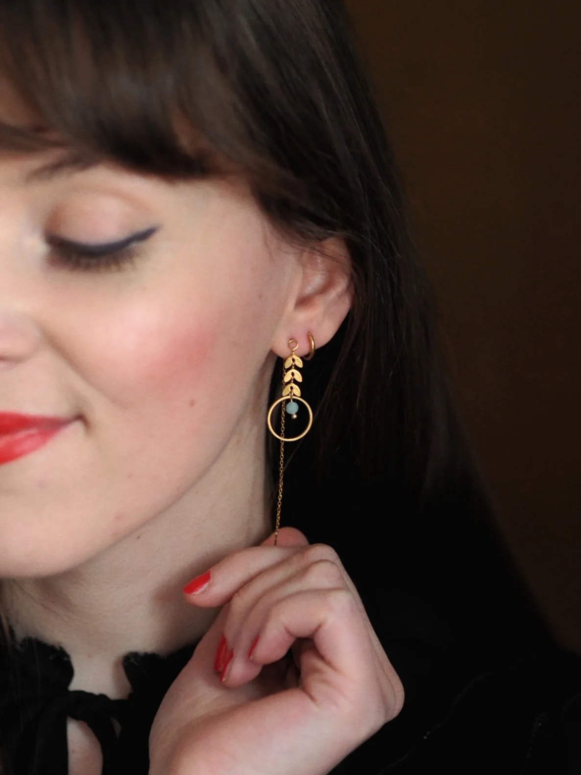 Andrea Atlas Signature Chain Earrings N°30 in Gold - Image 3