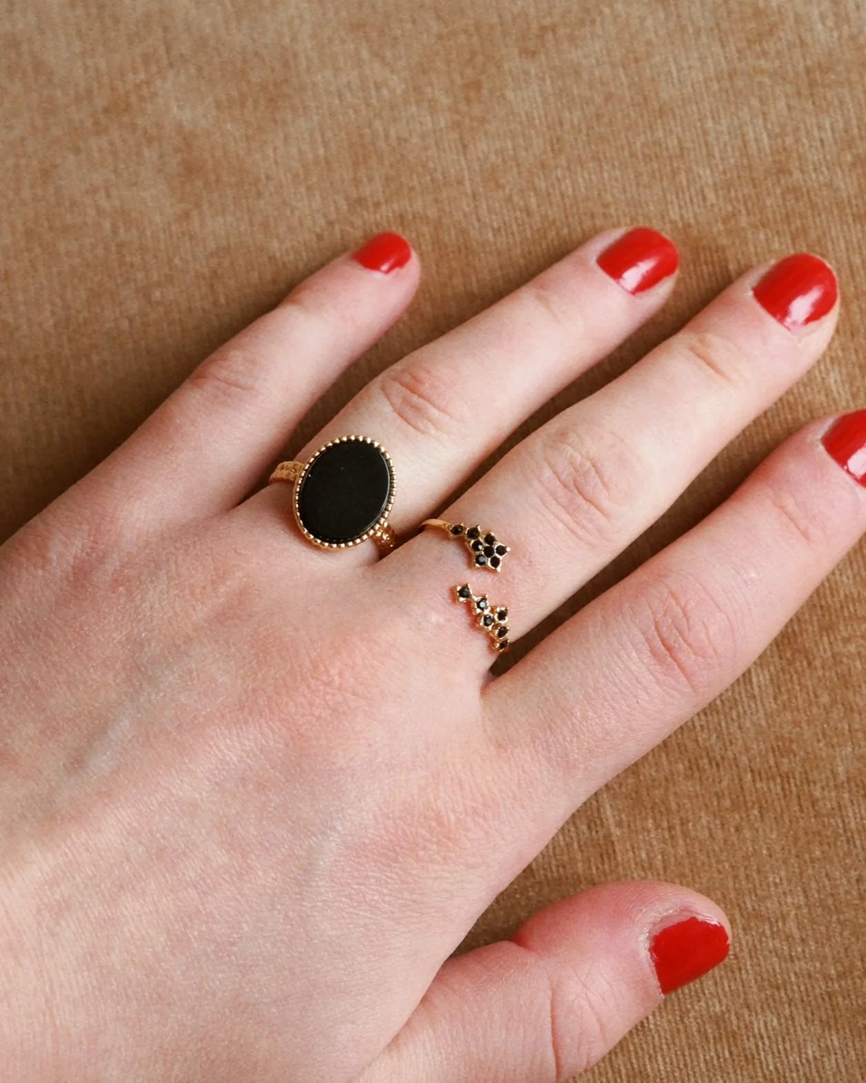 Oval Black Onyx Ring - Image 2