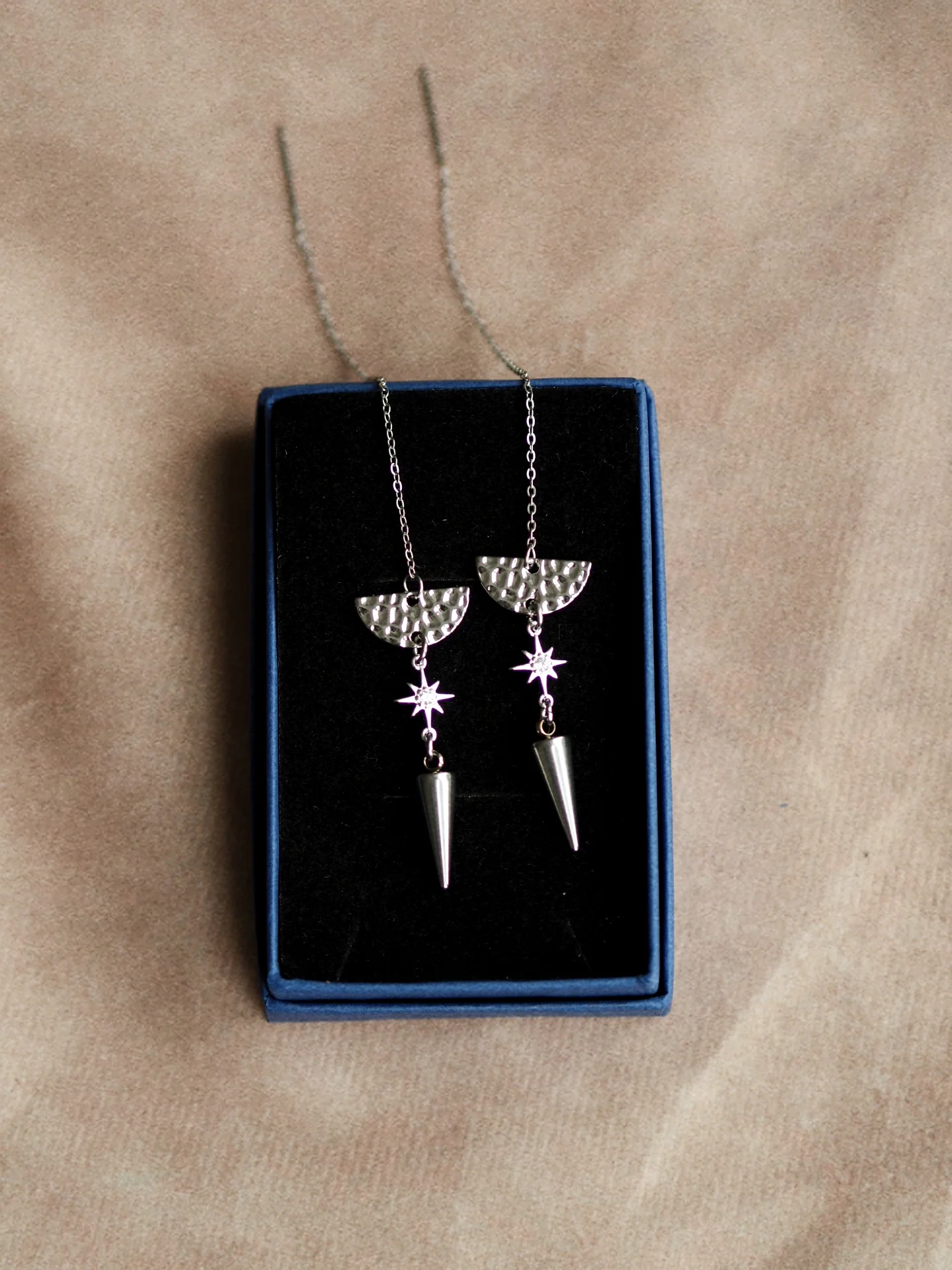 Solenne Chain Earrings in Silver / Sparkle Limited Collection