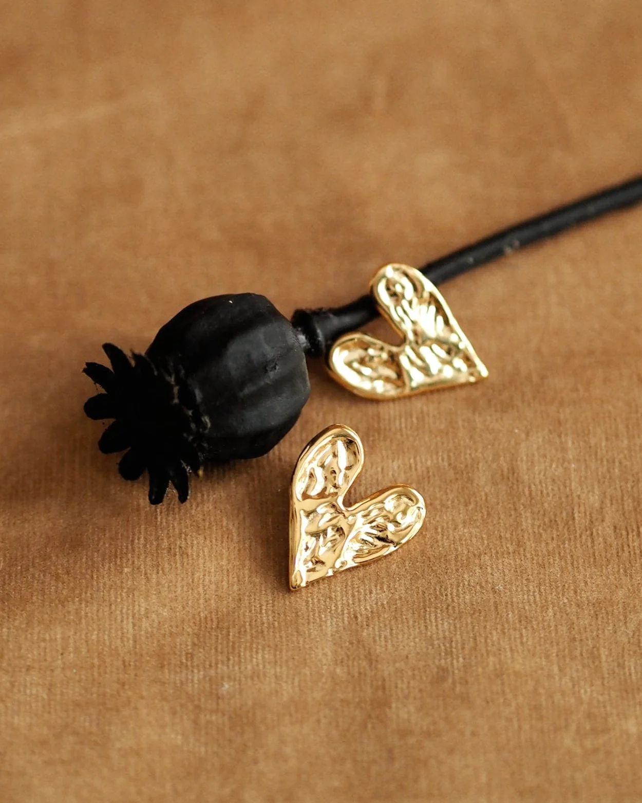 Caroline Heart Earrings in Gold