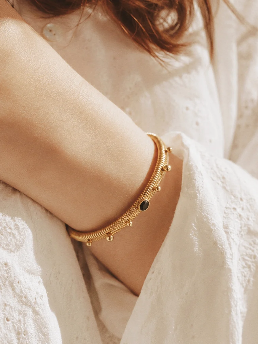 Unique Aldona Bracelet in Black and Gold - Image 2